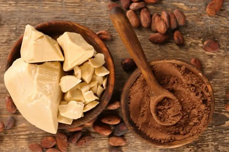 Beneficios de la manteca de cacao para la piel y cómo usarla