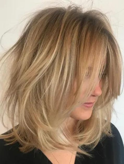 Estilo de Cabello Lob Despeinado y Desigual